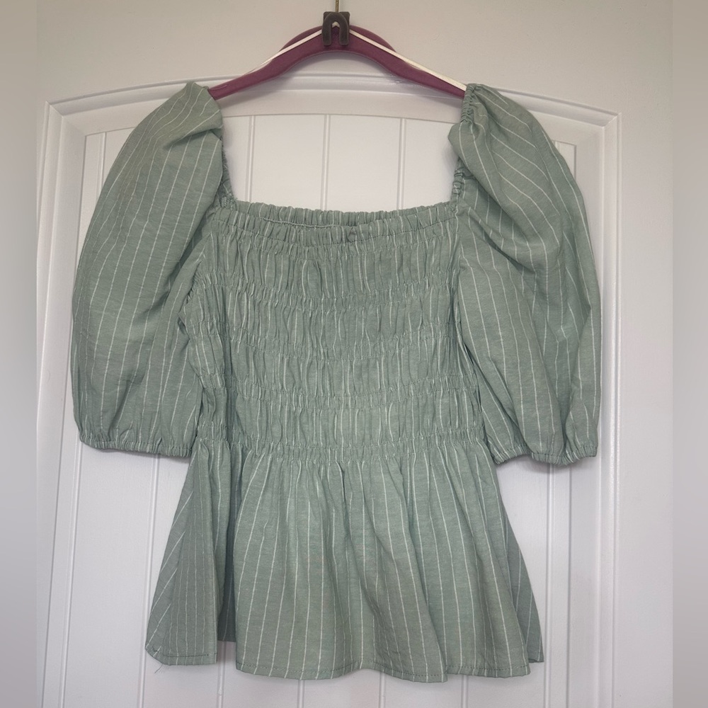 Umgee Peplum Striped Top size S NWT Balloon sleeves